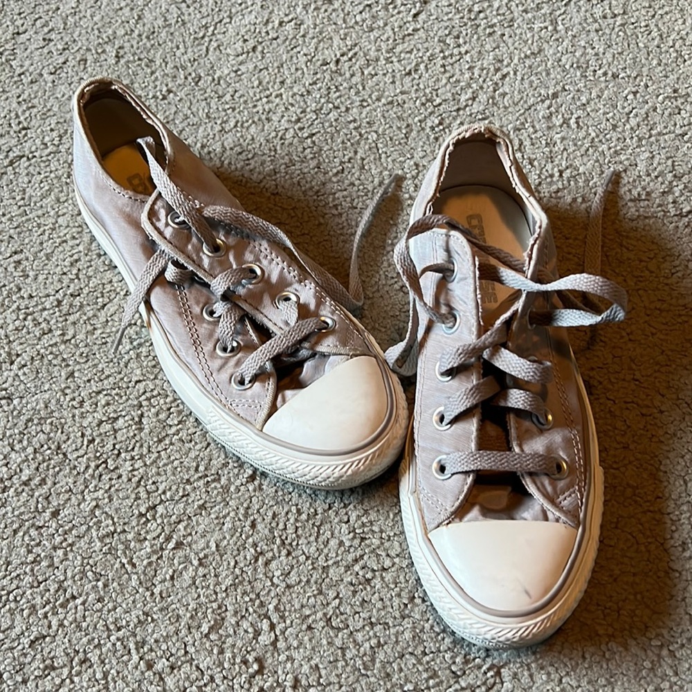 Taupe Ribbed Satin Low Top Converse